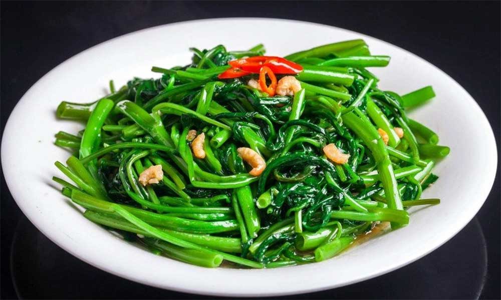 Rau muống xào tỏi - món xào ngon nhất thế giới